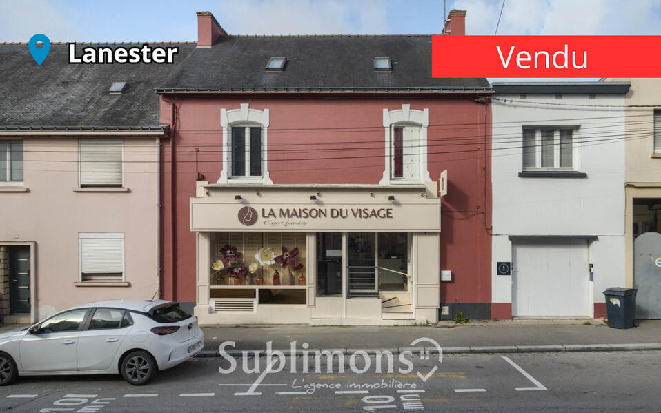 Immeuble vendu à Lanester comprenant 7 studios, 1 local commercial et 1 loft - Anthony Le Squer conseiller immobilier